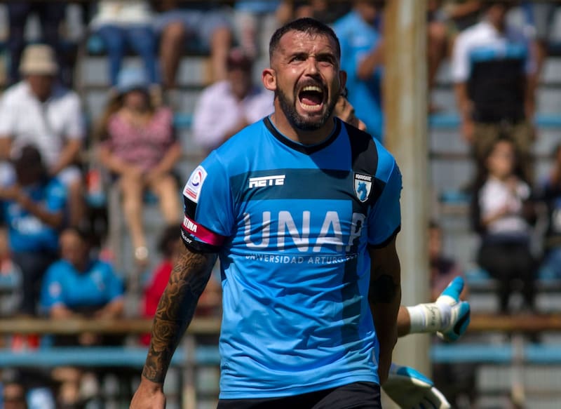 El delantero siempre quiso jugar en Deportes Iquique, por sobre Colo Colo, la U o la UC. Foto: Aton.