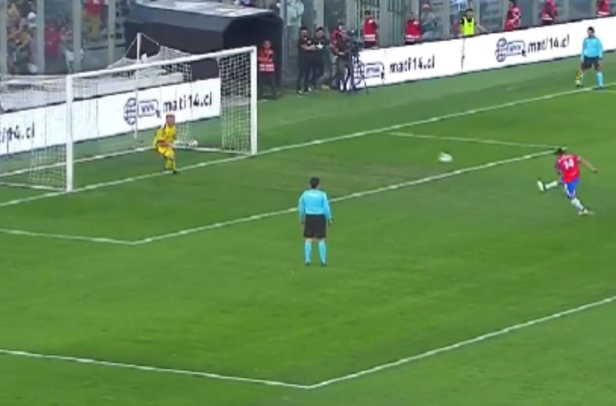 VIDEO | Como en la final de la Copa América 2015: el golazo de penal de Matías Fernández en su despedida