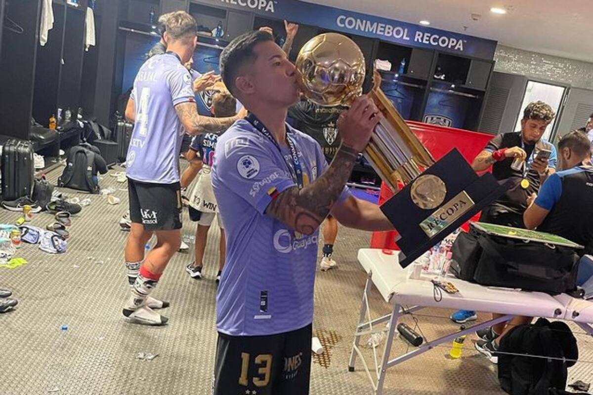 Matías Fernández ganó la Recopa Sudamericana con Independiente del Valle, pero no le alcanzó para ser nominado por Eduardo Berizzo a la Roja (Foto: matifernandez_13, Instagram)
