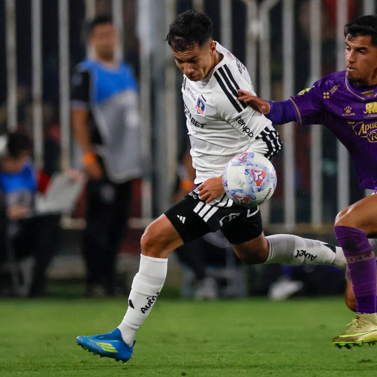 No escucharon a Fernando Ortiz y ahora es catalogado como uno de los peores fichajes de Colo-Colo