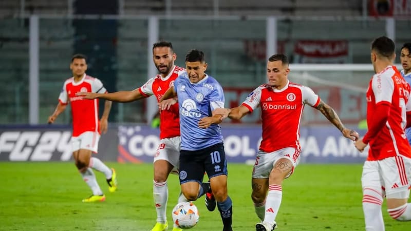 Regresa al fútbol chileno: Matías Marín deja Argentina y es nuevo refuerzo de Unión Española