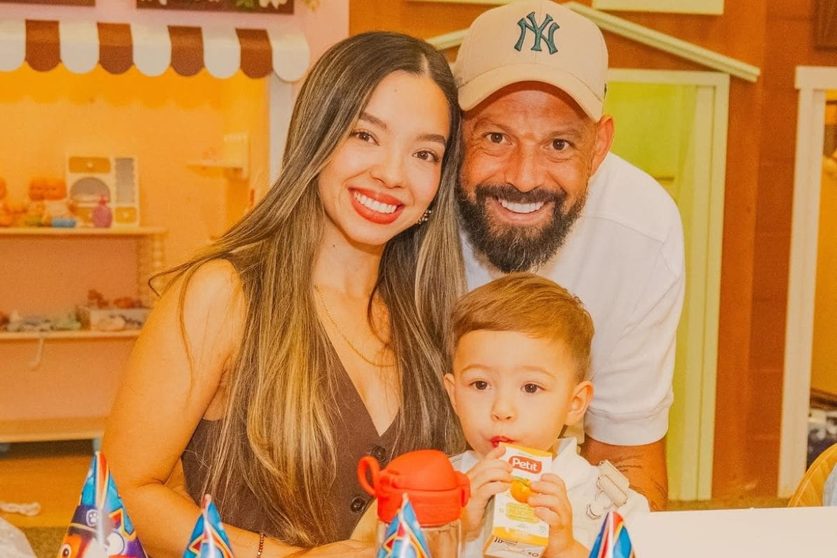 El ex UC y Wanderers junto a su familia en El Salvador. Foto: @mati.mier en Instagram