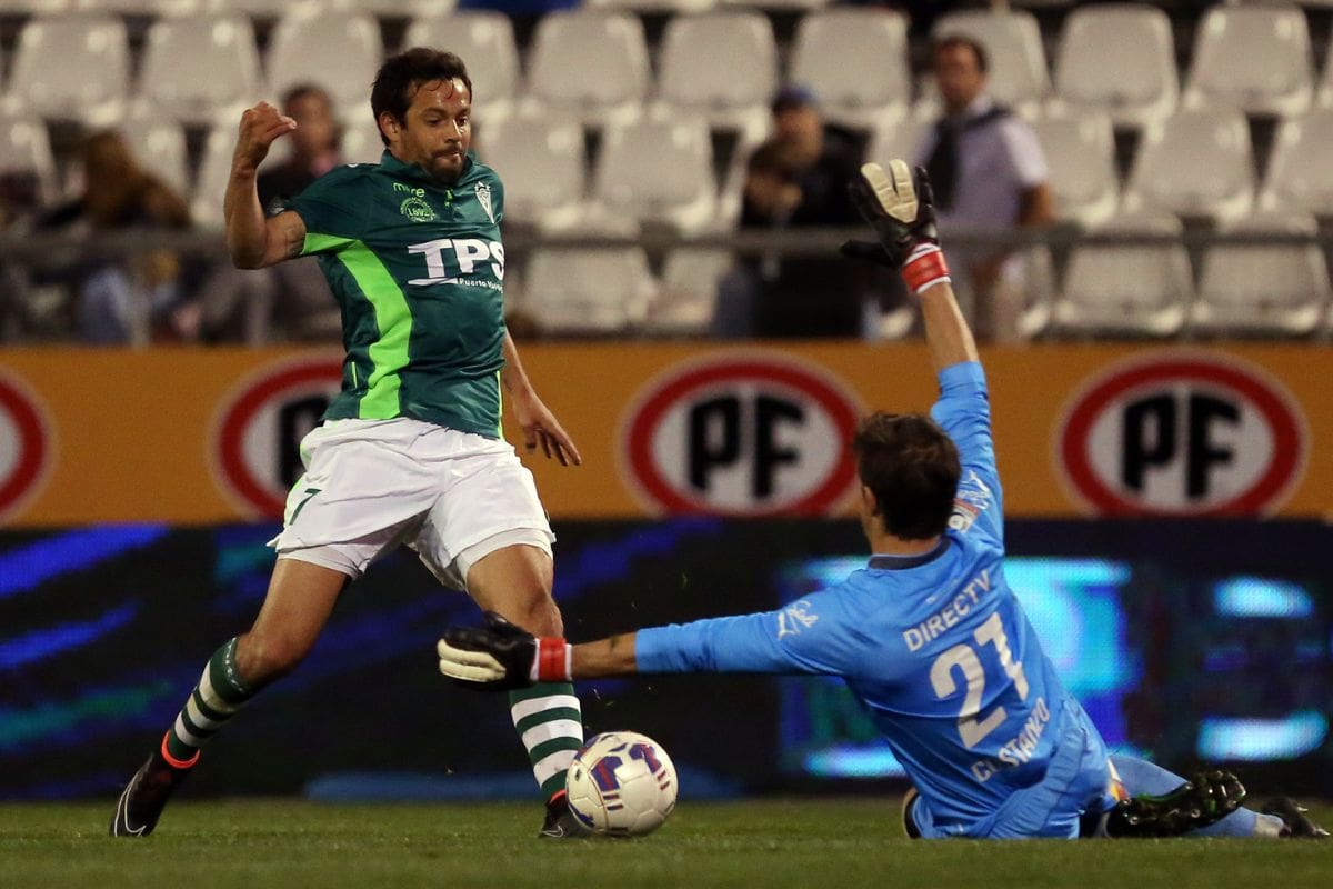 El charrúa en sus años en Santiago Wanderers. Foto: Agencia Aton.