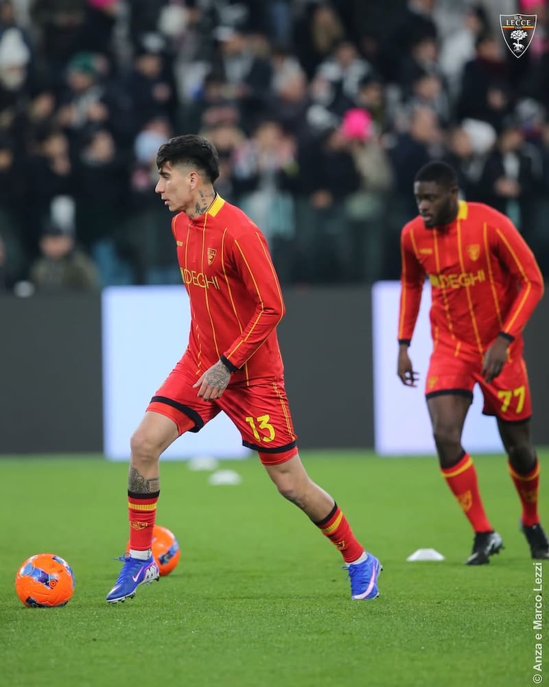 Y su accidentado debut en la Serie A de Italia. Foto: @USLecce en Instagram