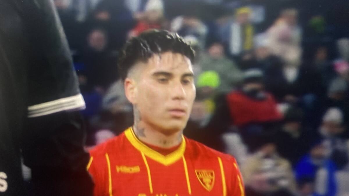 VIDEO | “Una lástima lo del chileno”: Matías Pérez debutó ante Juventus y fue sacado a los 30 minutos