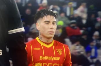 VIDEO | “Una lástima lo del chileno”: Matías Pérez debutó ante Juventus y fue sacado a los 30 minutos