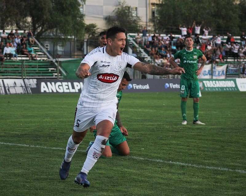 Deportes Melipilla es el líder de Segunda División
