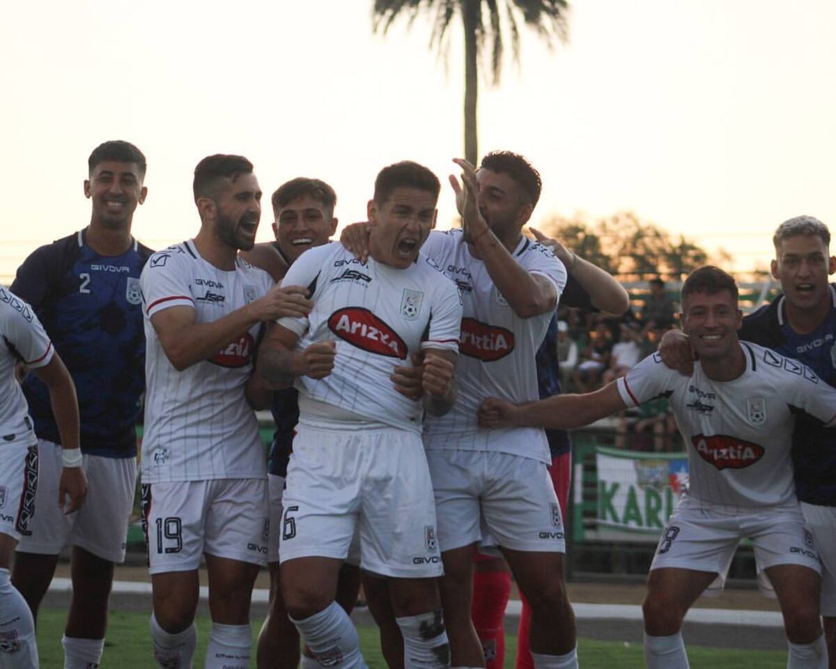El lateral lidera la gran campaña de Deportes Melipilla.