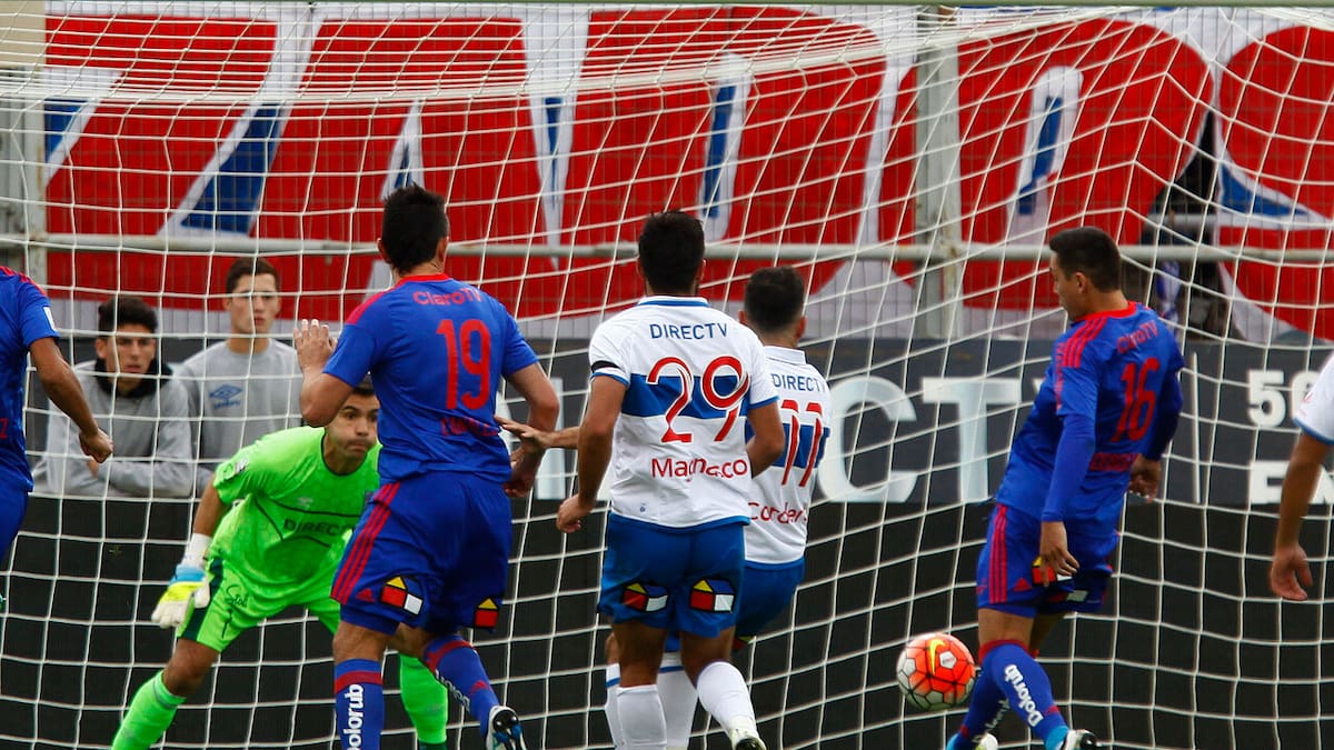 “La hinchada de la U es fiel, apasionada y va a todos lados; es una pena que no esté el domingo en el Claro Arena”