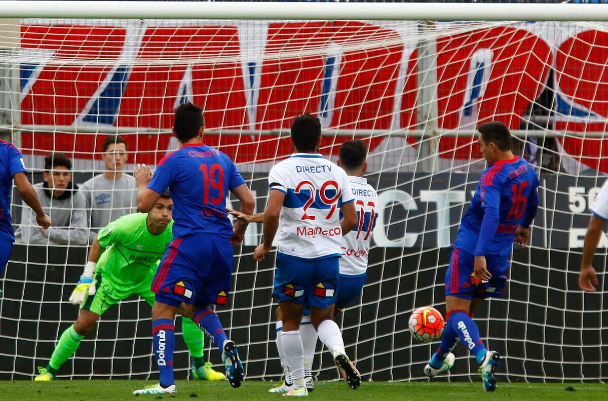 “La hinchada de la U es fiel, apasionada y va a todos lados; es una pena que no esté el domingo en el Claro Arena”