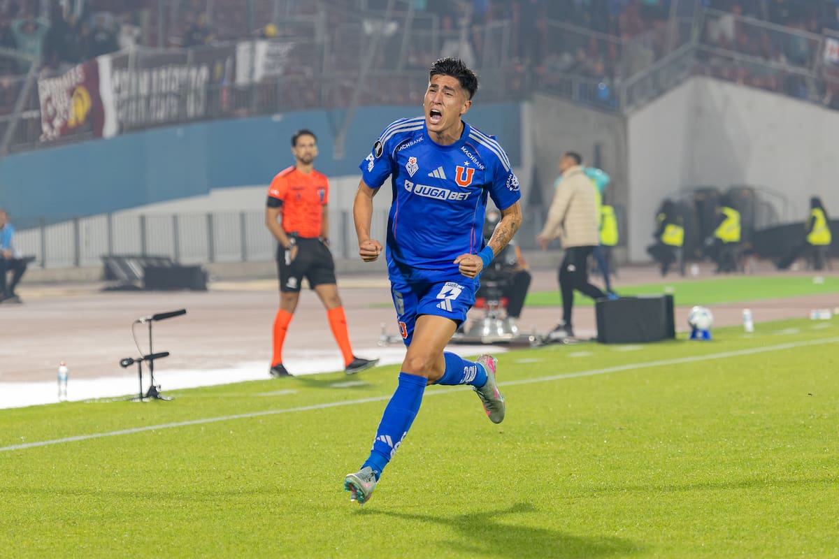 Matías Sepúlveda celebra su gol en el duelo de Universidad de Chile vs Carabobo por Copa Libertadores 2025.
