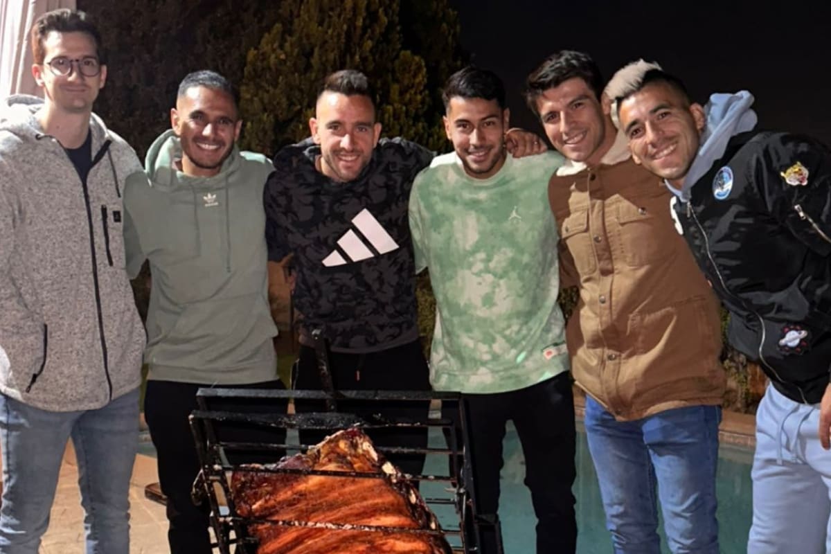 Matías Zaldivia compartió asado con tres compañeros de la U