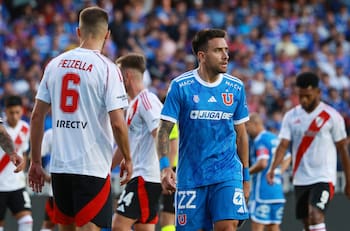 No hay lugar para todos: la decisión que tiene que tomar Álvarez en la U tras el regreso de Matías Zaldivia
