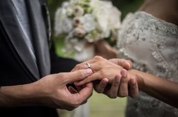 Los matrimonios se desploman en Chile: ¿Cuántas personas se casan al año?