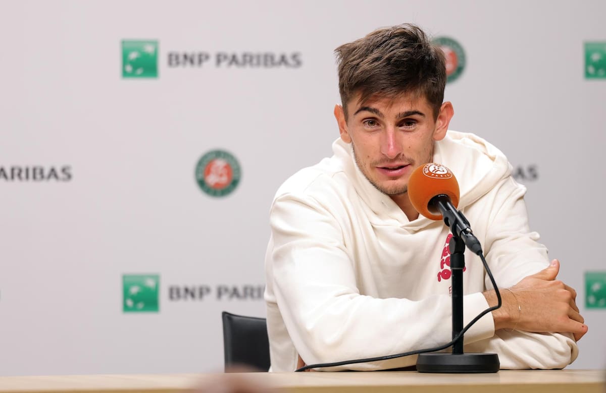 Anunció que no se presentará a su semifinal de Roland Garros. EFE