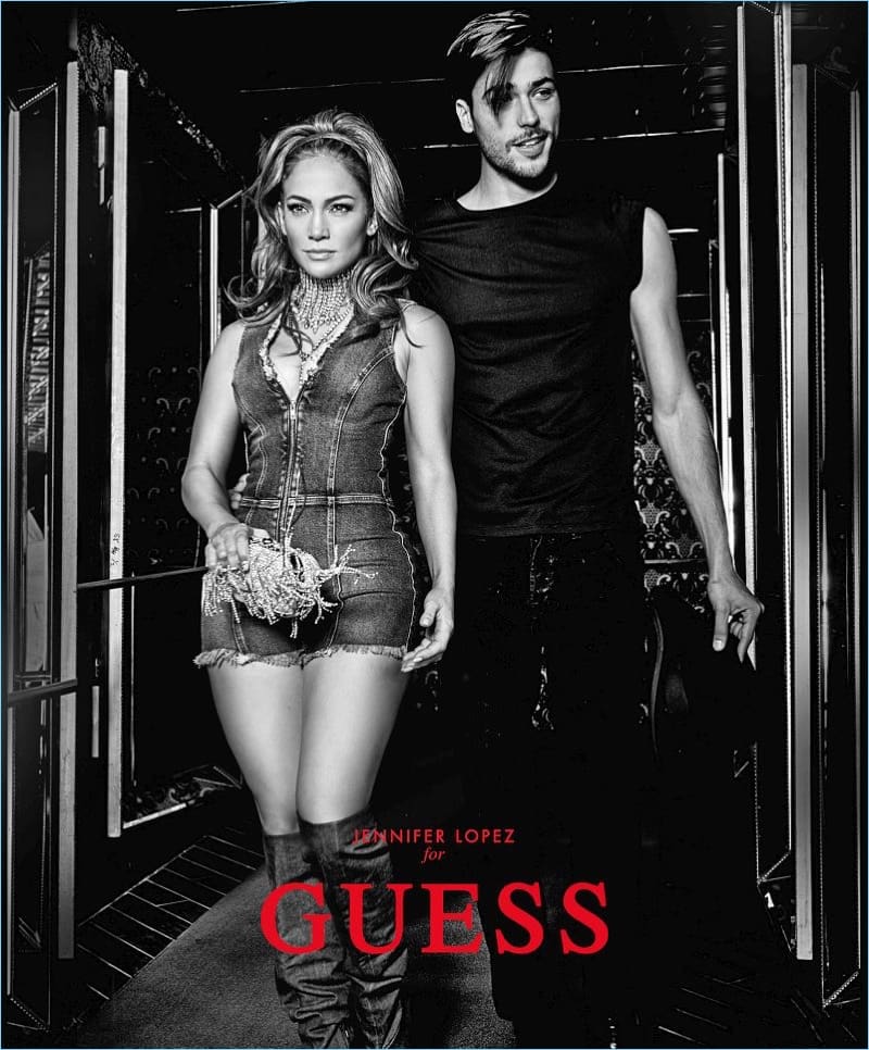 Matteo Bocelli y Jennifer López para Guess.