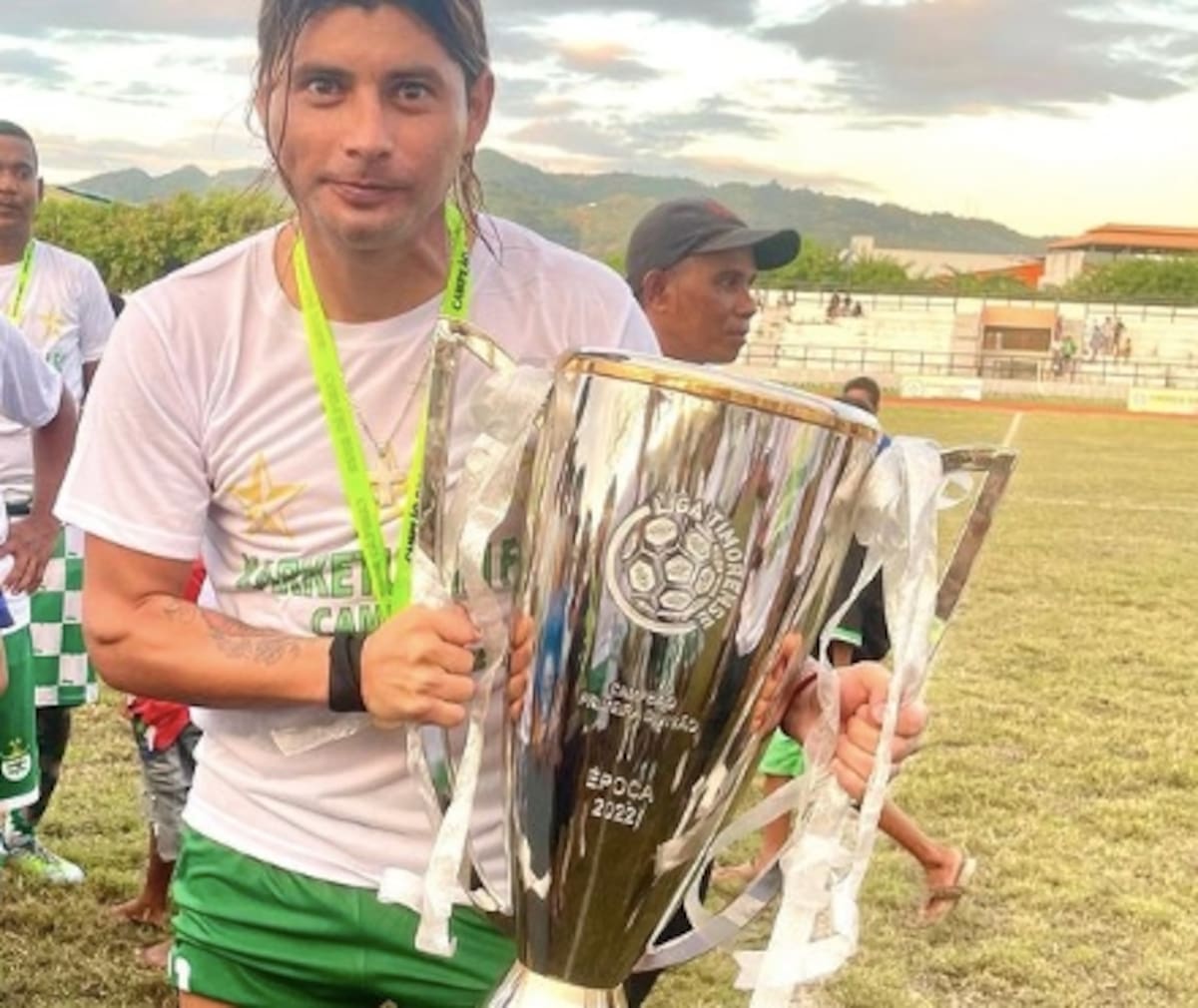 Mauricio Arias, campeón en el fútbol de Timor Oriental.