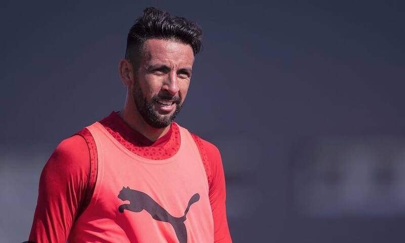 está a la espera de definir su futuro. Por mientras, se concentra con La Roja en Estados Unidos.