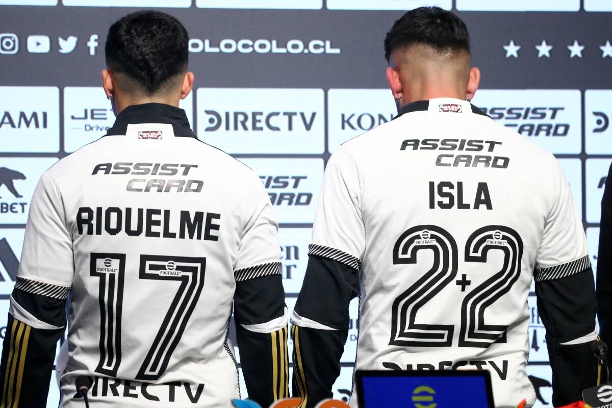 fue presentado con el número 2+2 en Colo Colo. Foto: Agencia Aton