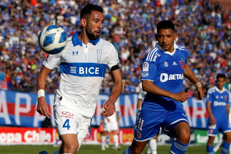 en el Clásico Universitario entre la U y la UC. Foto: Aton.