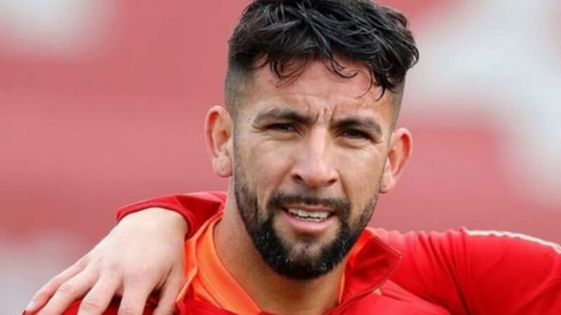 ¿Estará para el Superclásico? Los plazos que maneja Colo Colo con Mauricio Isla