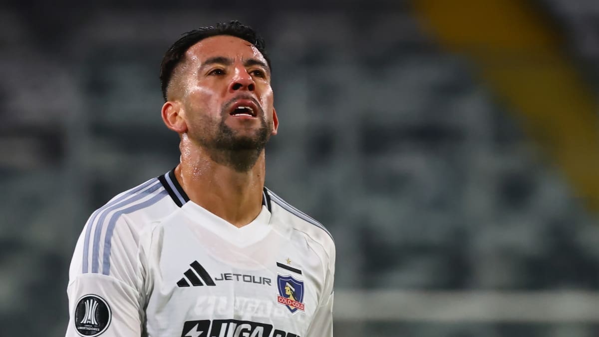 Muy caro y veterano: El difícil momento que tiene a Mauricio Isla sin equipo tras su salida de Colo Colo