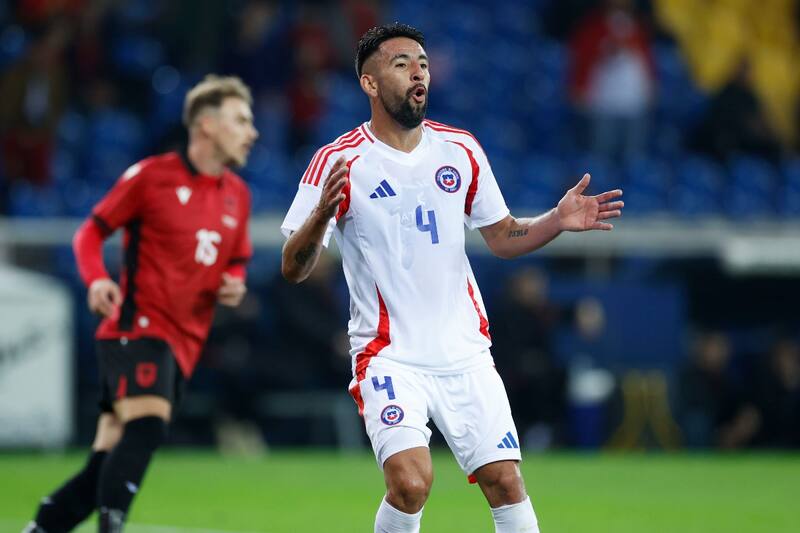 Mauricio Isla podría ser el segundo refuerzo de Colo Colo.