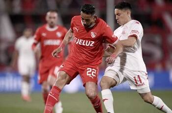 Mauricio Isla vive su primera gran alegría en Independiente