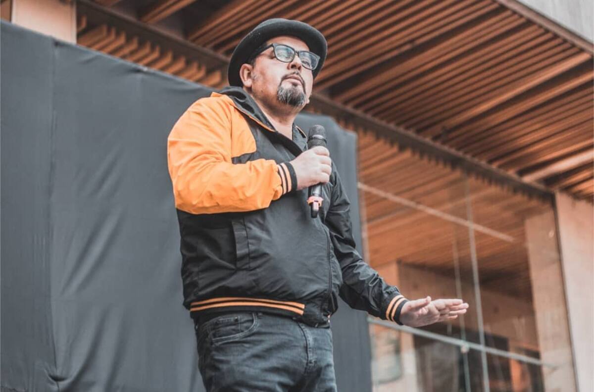 Piden cadena de oración: Mauricio Medina, “El Indio” de Dinamita Show, es hospitalizado de urgencia