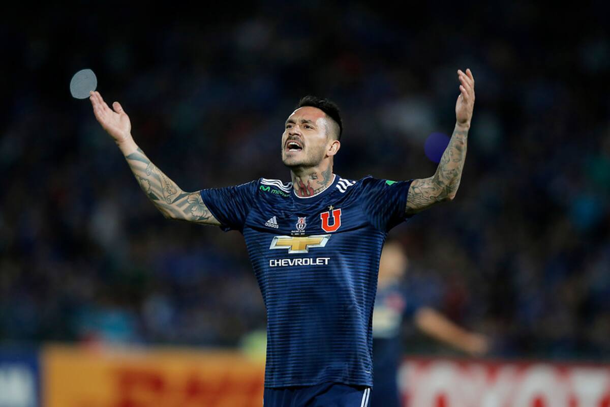 El exfutbolista de Universidad de Chile se lanzó contra la seguridad del club.