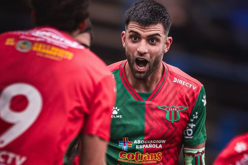 El volante en su paso por Boston River de Uruguay.