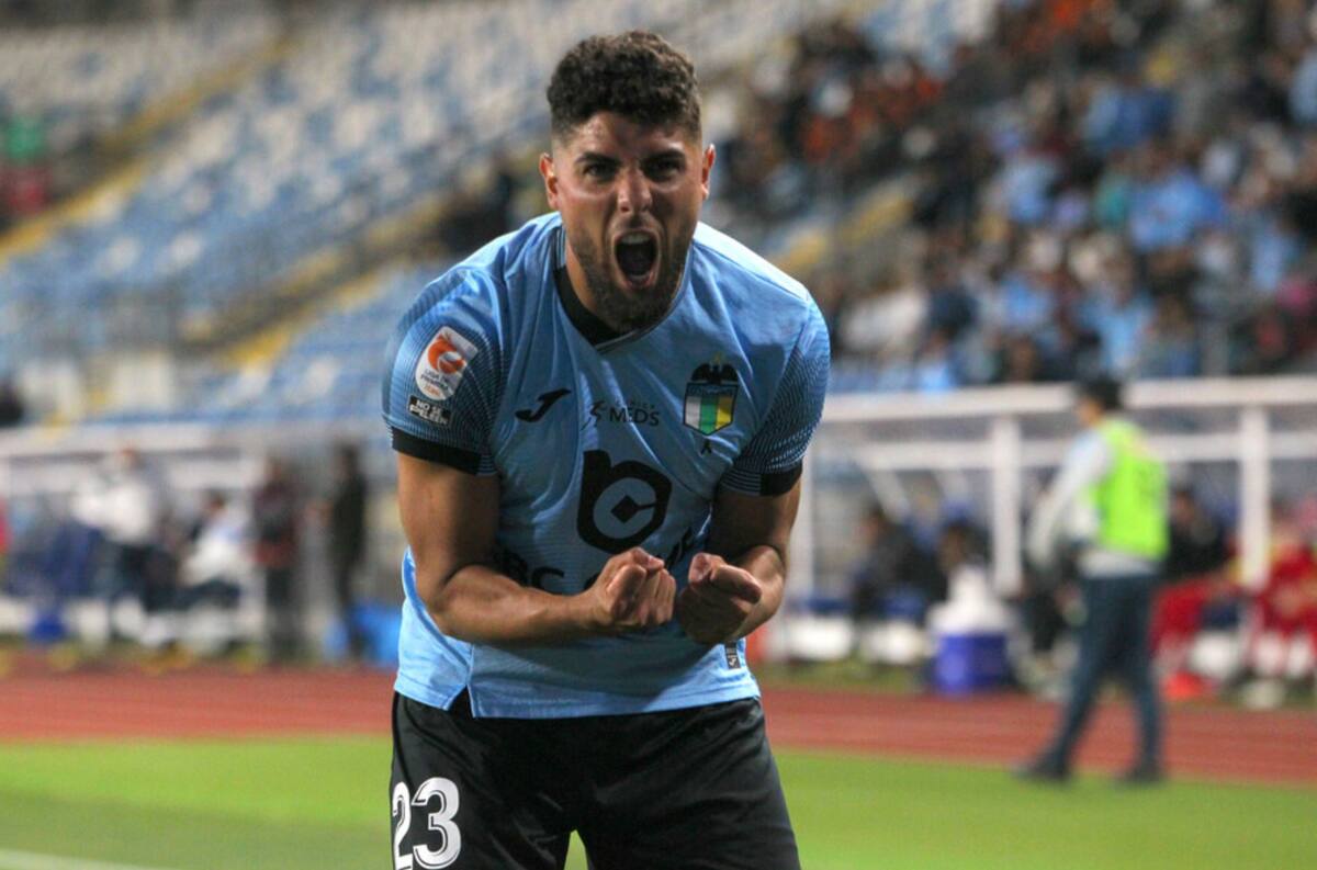 Anotó siete goles en un semestre defendiendo la camiseta de O'Higgins. Foto: Agencia ATON.
