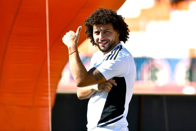 Maximiliano Falcón alista su regreso al equipo titular de Colo Colo.