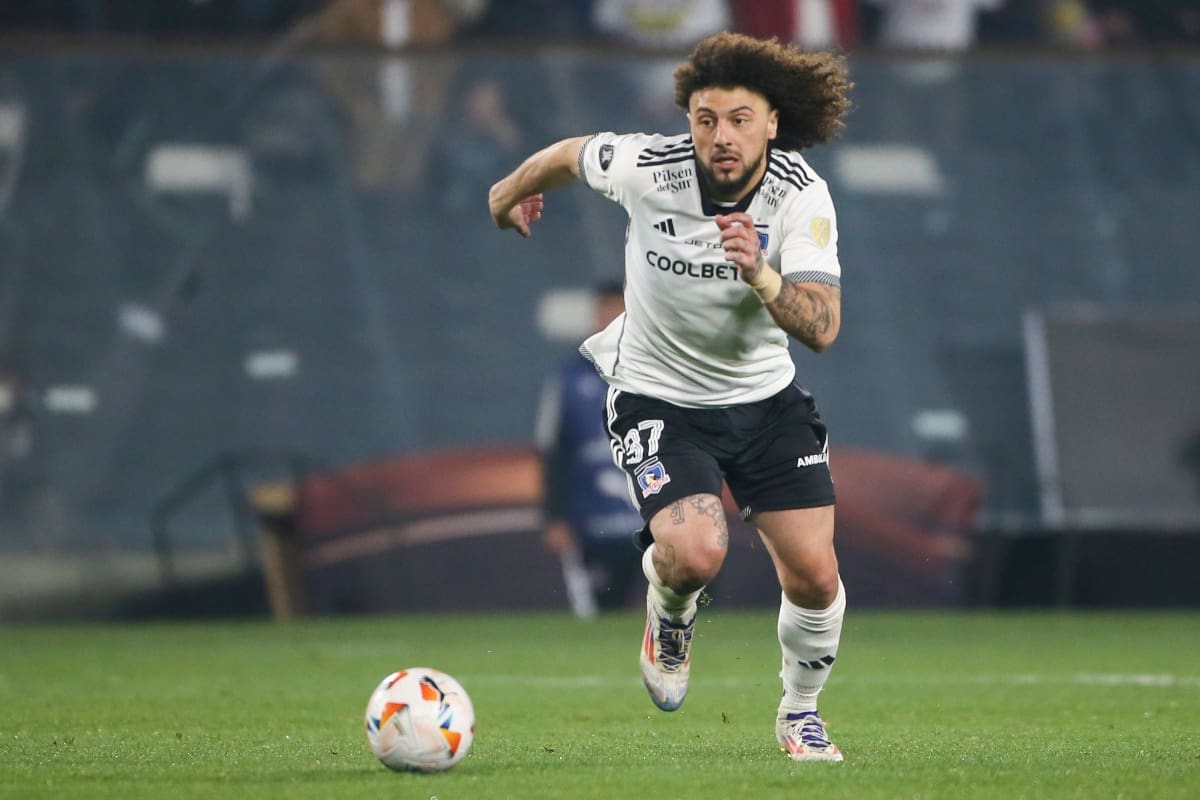 genera molestia en Colo Colo.