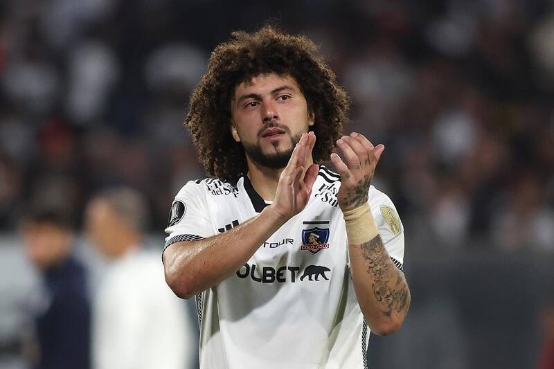 jugando Copa Libertadores en Colo Colo. Foto: Aton.