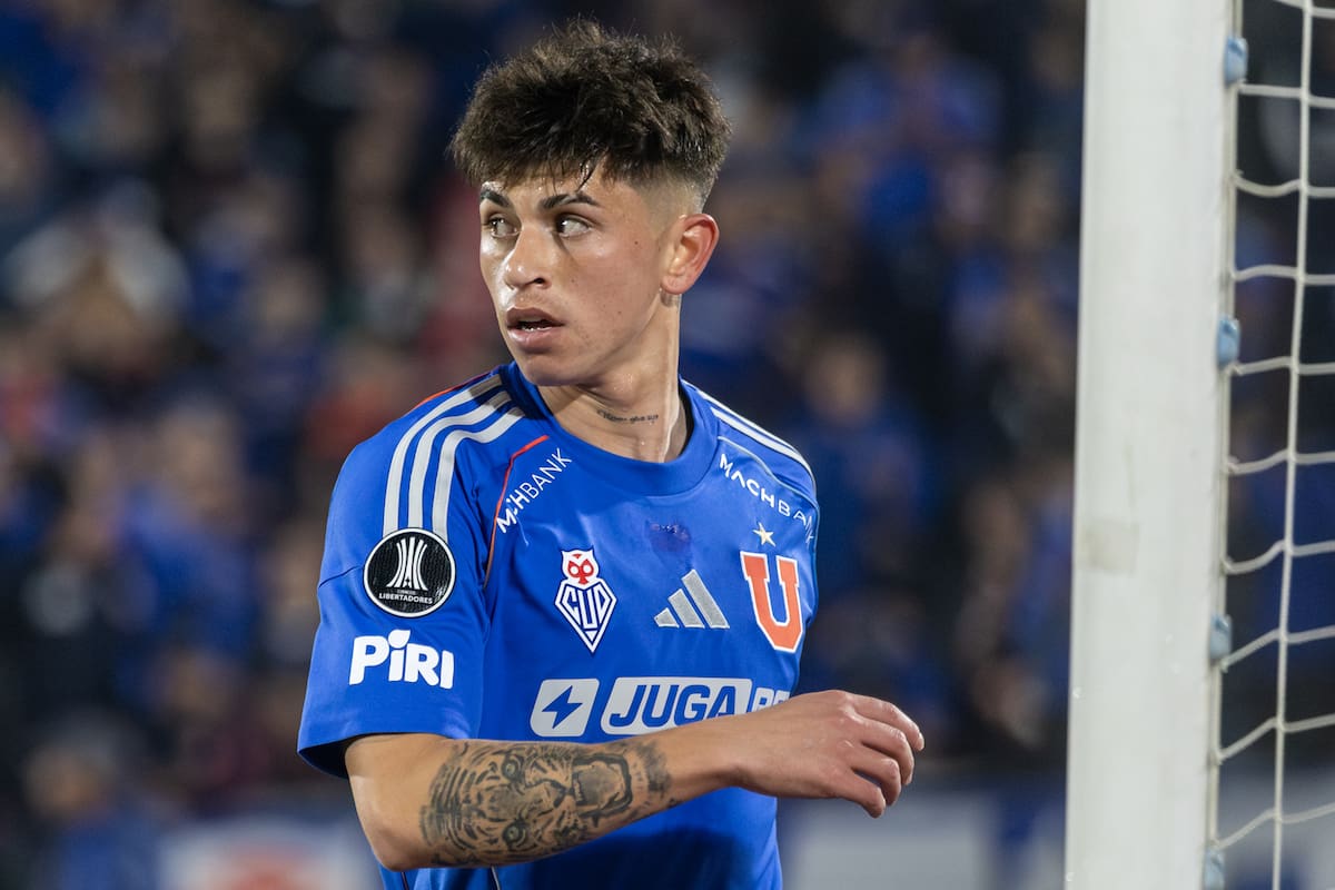 Maximiliano Guerrero en el duelo de Universidad de Chile vs Carabobo por Copa Libertadores