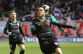 No hay primero sin segundo: Curicó Unido amarra a Maximiliano Quinteros como nuevo refuerzo