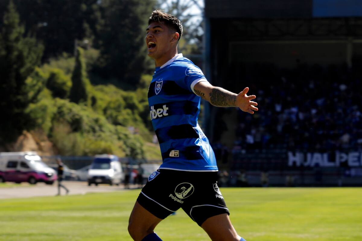 El delantero de Huachipato interesa en Colo Colo en este mercado de fichajes de invierno. (Foto: Agencia Aton)