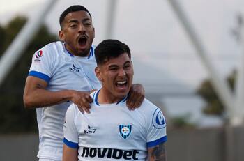 Figura de Huachipato es sondeado desde el extranjero: depende de su desempeño en Copa Libertadores