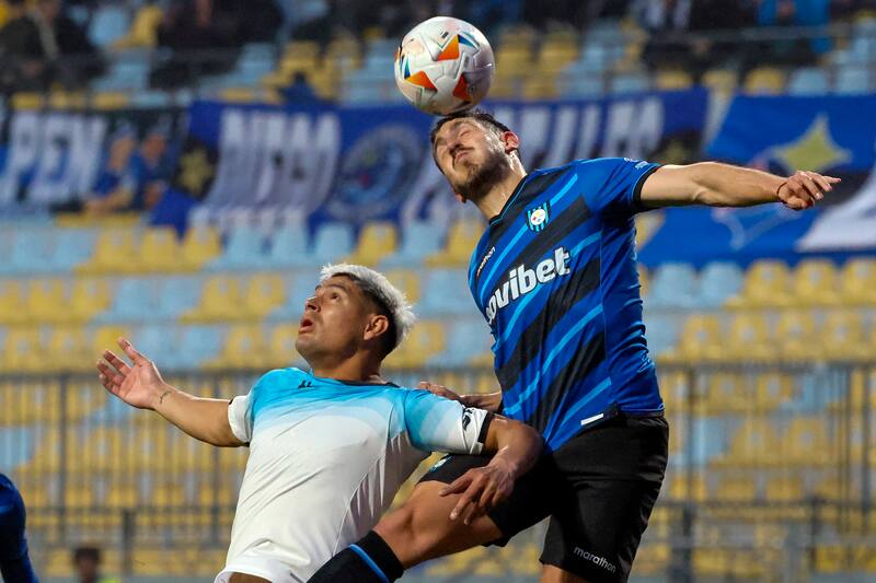 con Racing Club. Foto: Aton