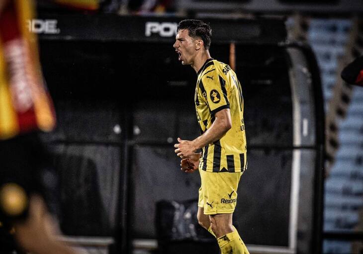 Una traición aleja a uno de los delanteros apuntados por la U como refuerzo para 2026