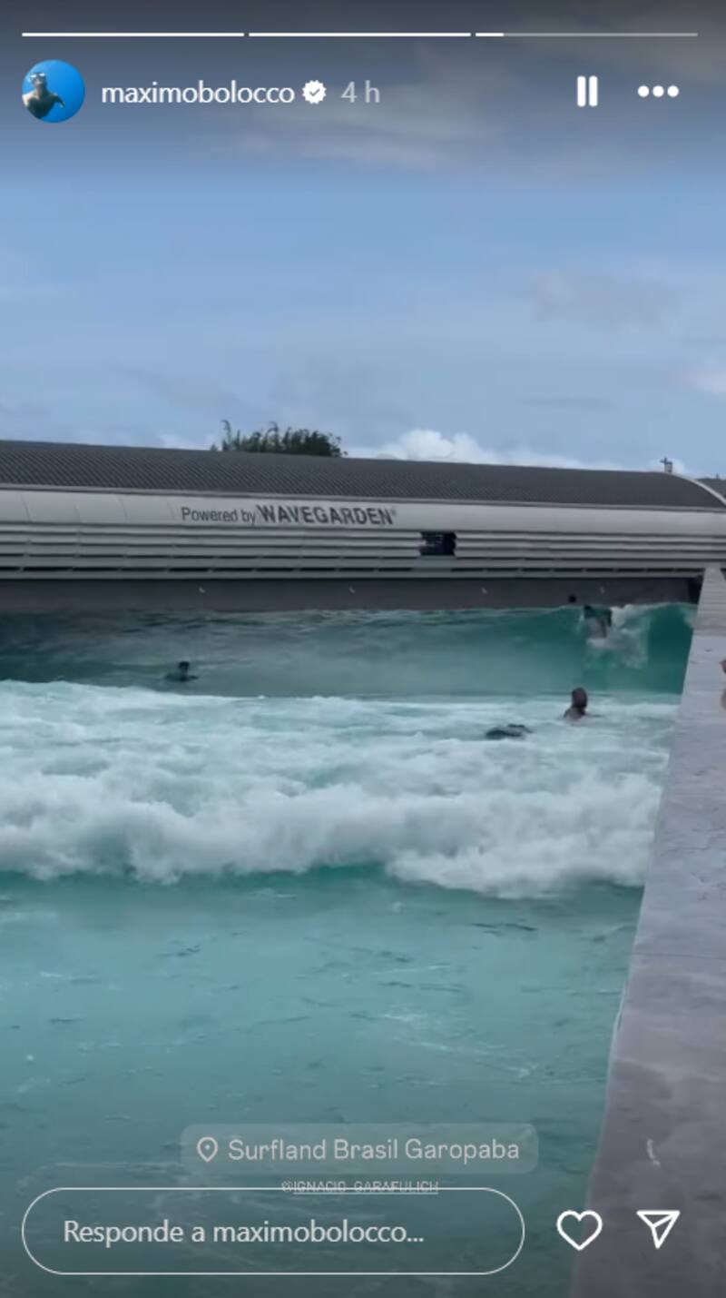 El influencer compartió una foto desde un centro de surf.