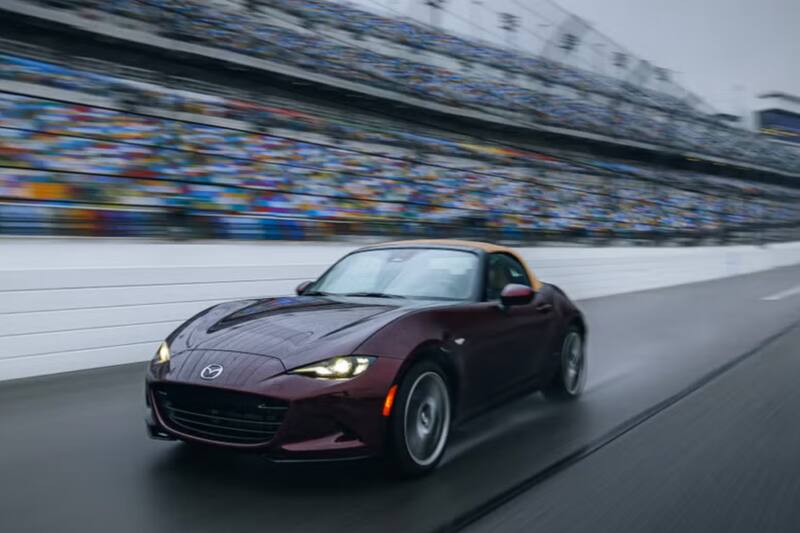 Mazda presentó en Daytona el MX-5 Miata 35 Aniversario