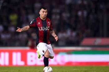 Bologna de Medel empata con Napoli y empieza a olvidarse de la Europa League