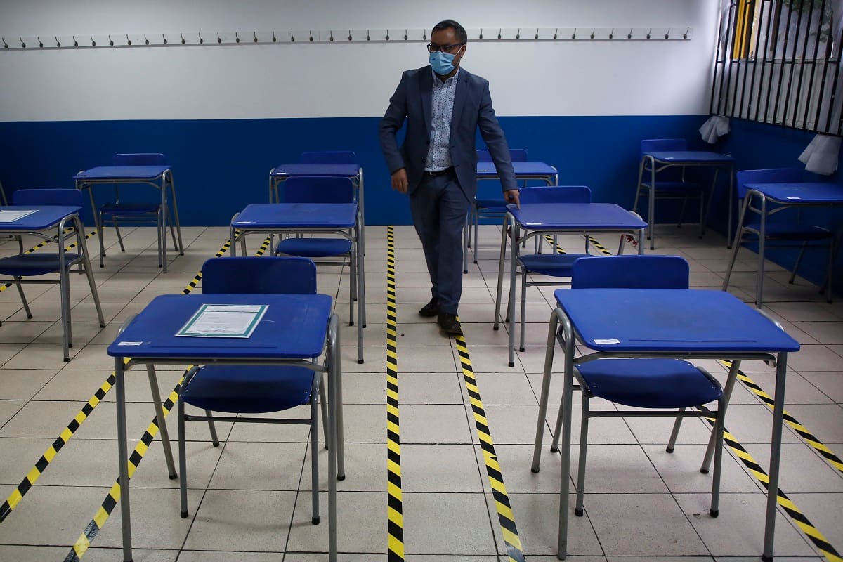 Santiago 13 noviembre 2020.
El subsecretario de Educacin Superior, Juan Eduardo Vargas y la subsecretaria de Salud, Paula Daza nforman el Plan de Aplicacin de la Prueba de Transicin 2021 y las medidas de resguardo sanitario para la evaluacin que se realizar en enero de 2021.
Marcelo Hernandez/Aton Chile