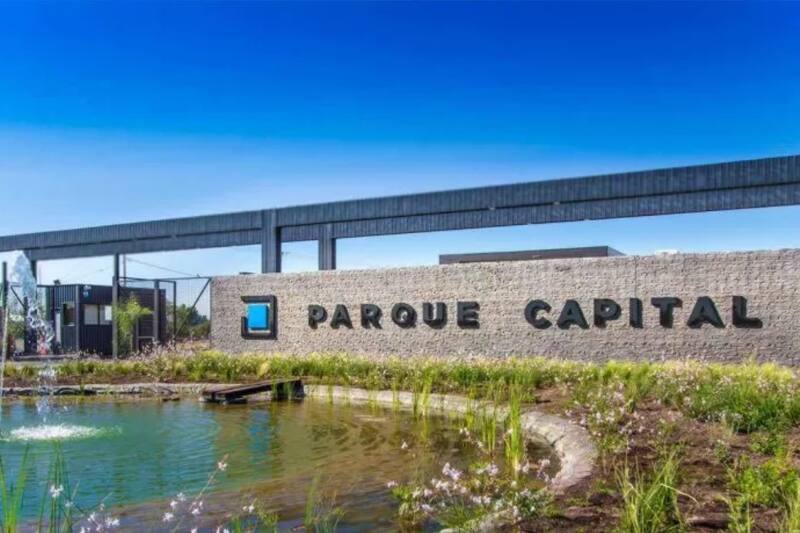 Revisa los detalles de las obras.