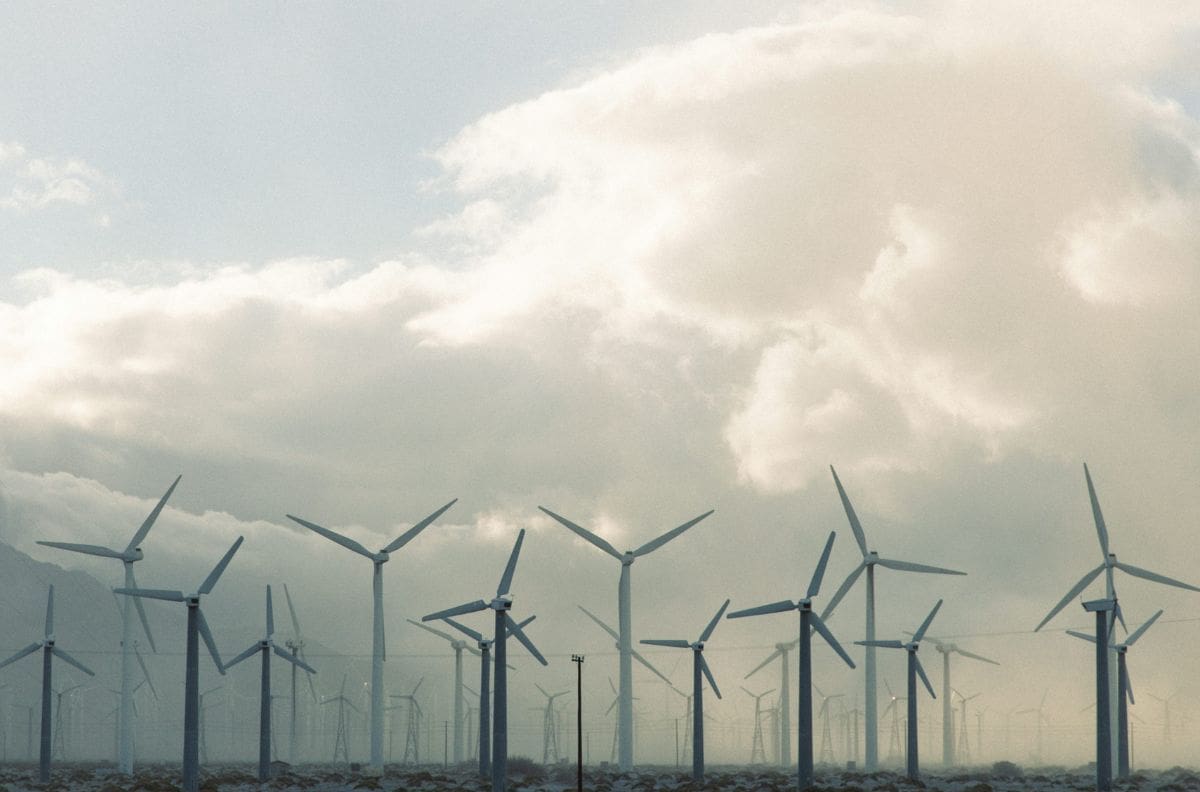 Duro golpe al mercado chileno: empresa francesa retira megaproyecto energético de US$400 millones