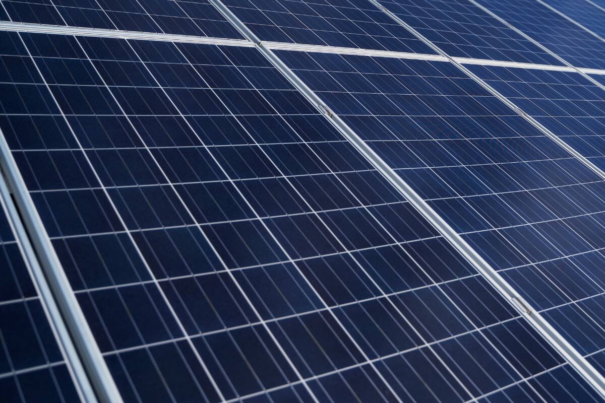 Cada panel fotovoltaico contará con una potencia bruta de 725 watts.