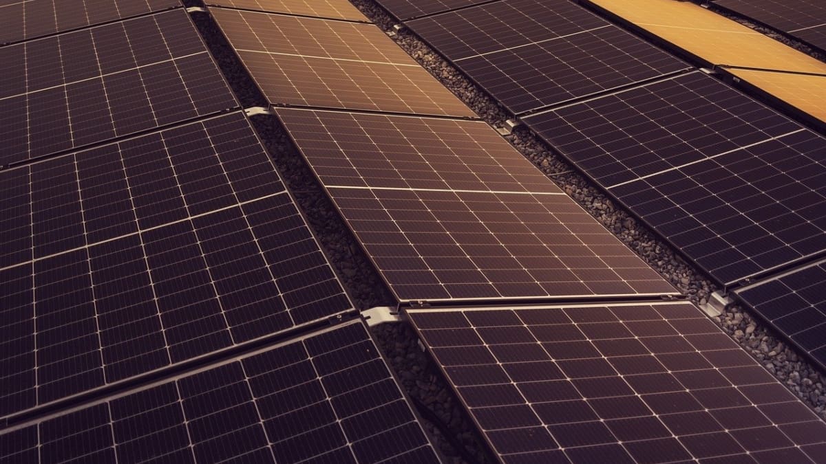 Buscan instalar gigantesco megaproyecto de energía solar en dos regiones de Chile: Inversión será de US$500.000.000