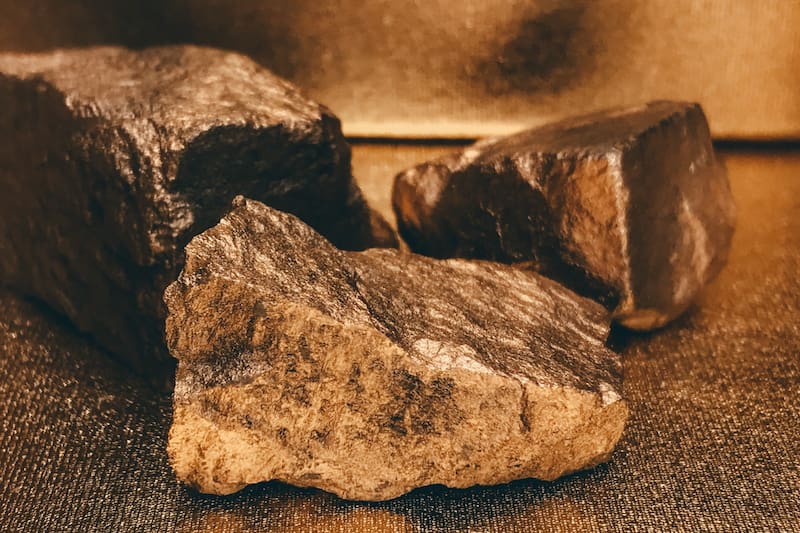 La iniciativa considera una millonaria inversión para la prospección del oro y otros minerales.